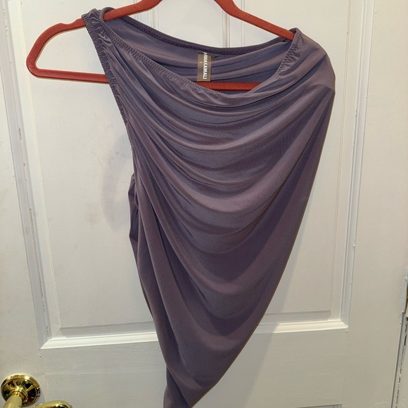 Norma Kamali Diana Bra Top, Lavender. Size S. Perfect condition - Picture 2 of 5
